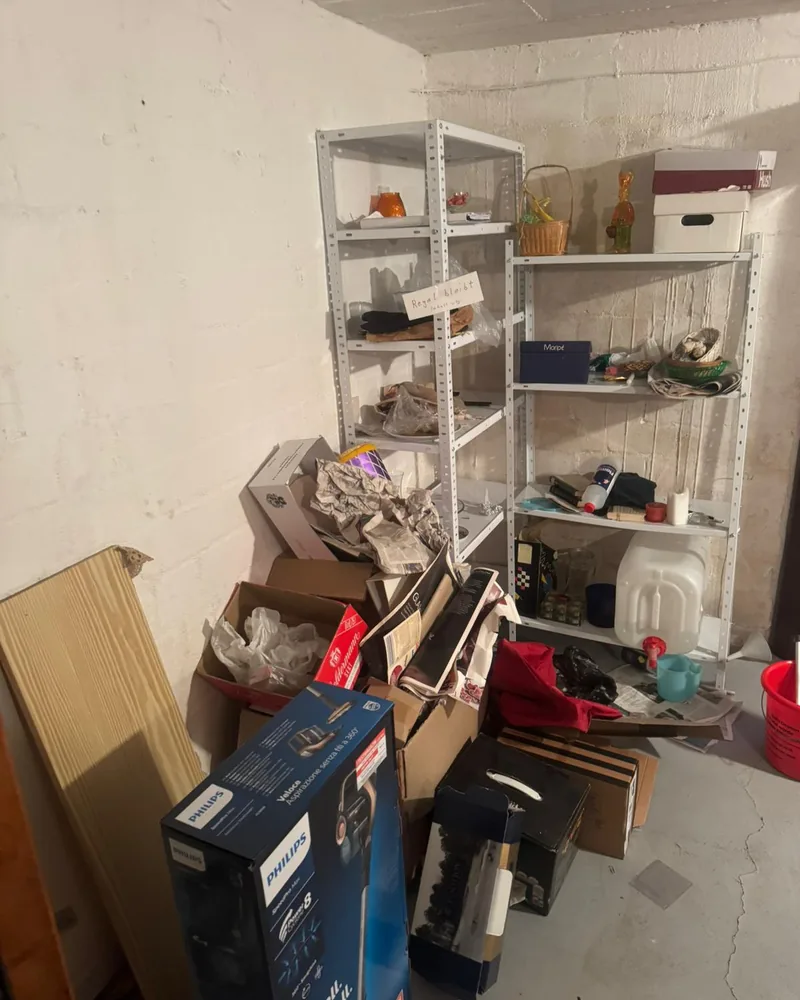 Entrümpelung Steinmauern — Referenz: Kellerraum vor der Räumung