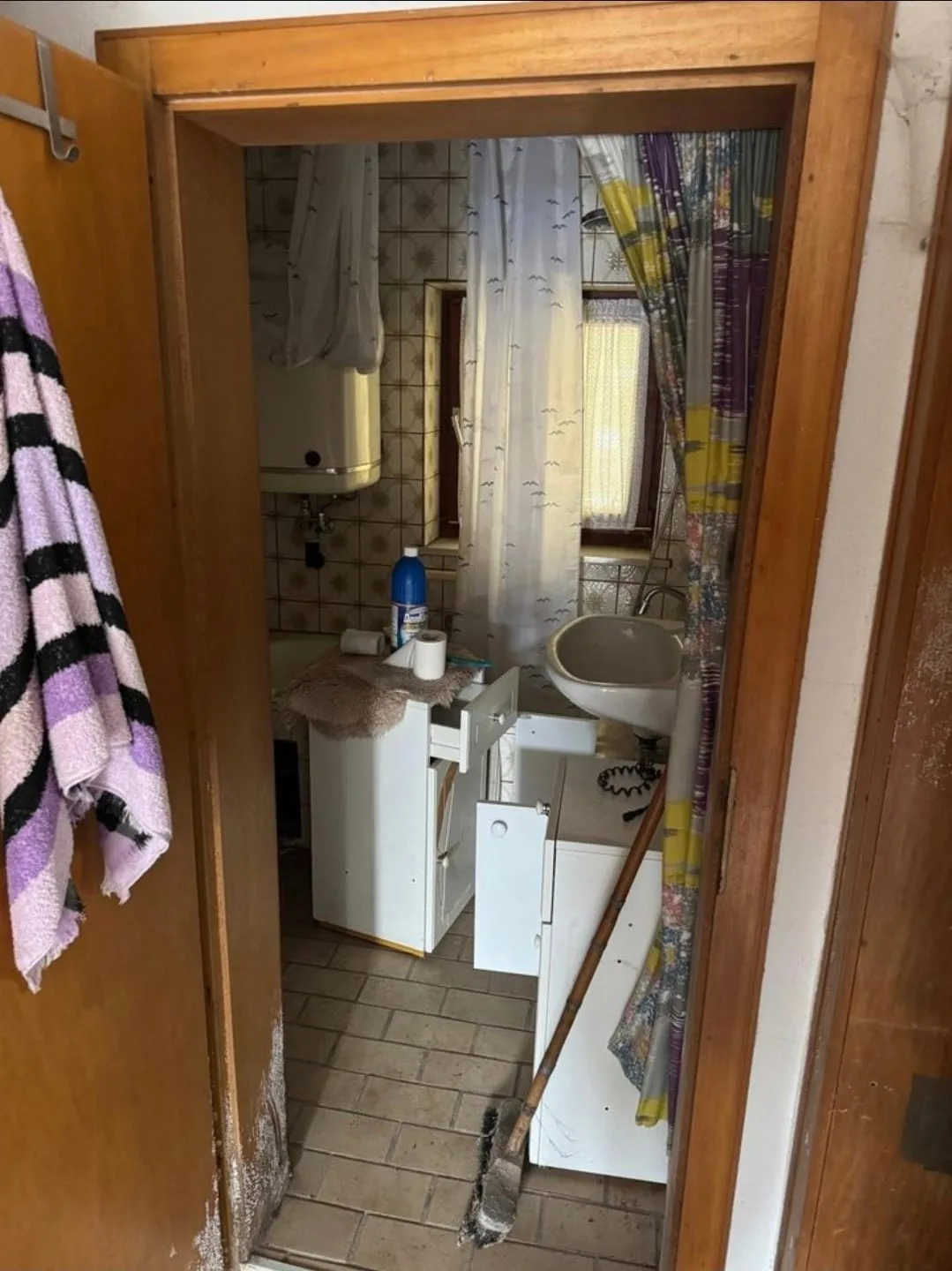 Altbau-Wohnung Karlsruhe — vor Räumung